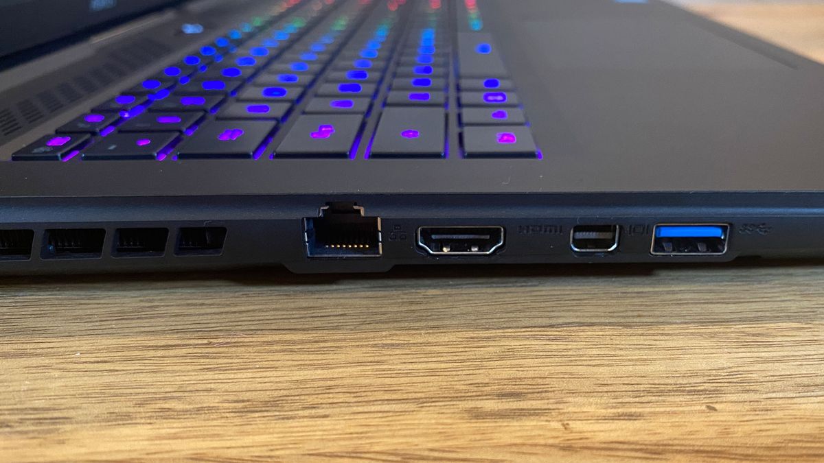 Gigabyte Aorus 17 XE4