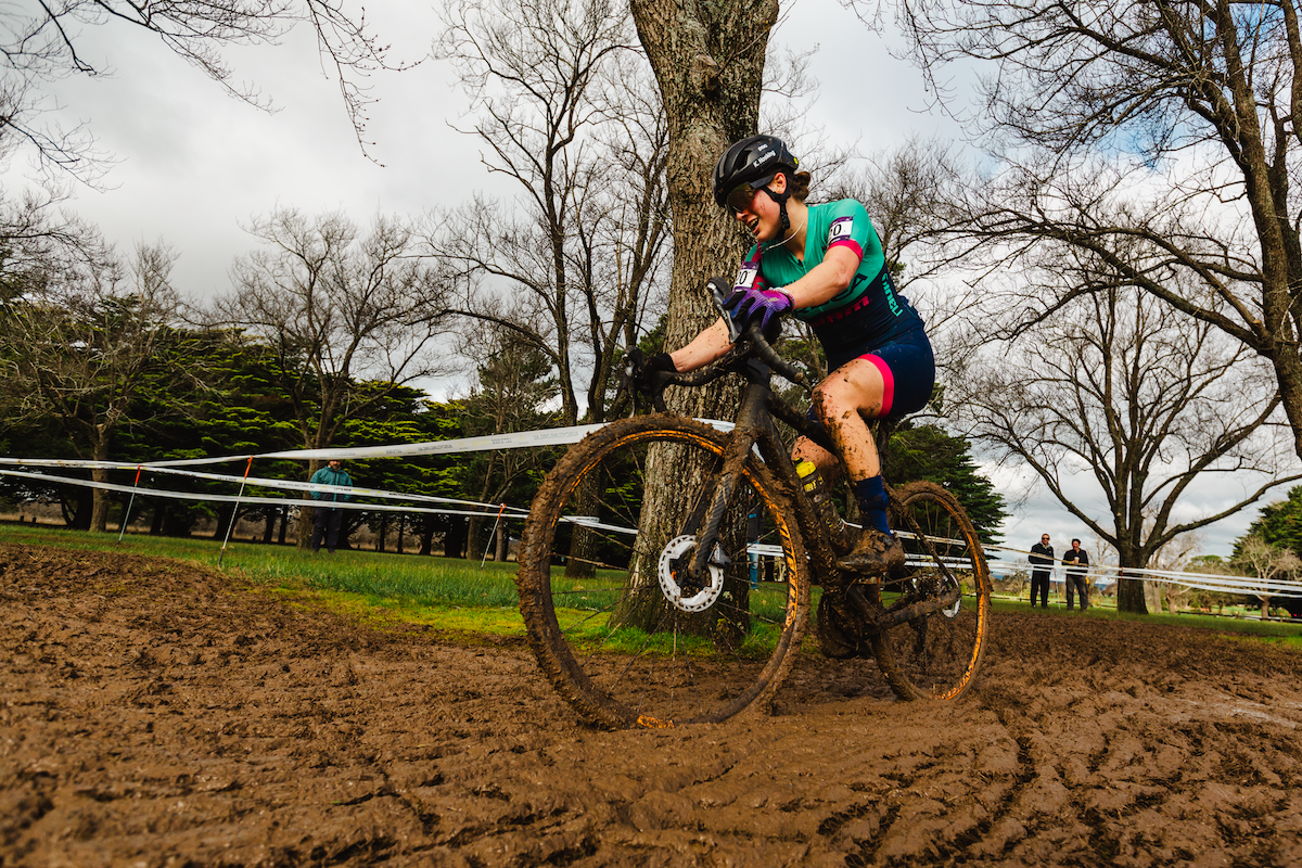 Katherine Hosking riding to victory at the Australian Cyclo-Cross Championships 2023