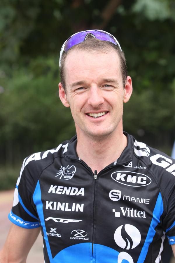 David McCann (Giant Asia Racing Team) is inside the top 10 on general classification.