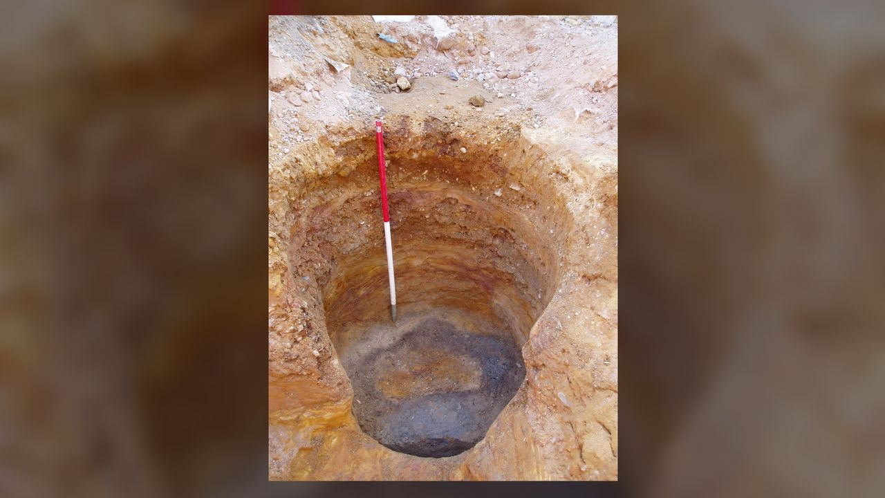 17 victims were discovered in a medieval well 2004