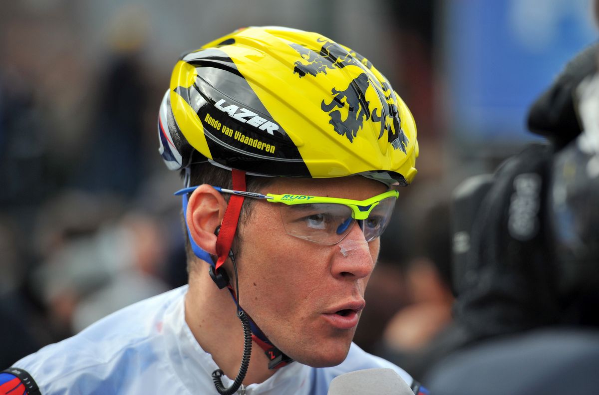 Stijn Vandenbergh with a custom Lazer helmet for De Ronde