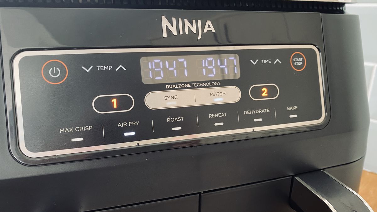 Ninja Foodi Dual Zone Air Fryer AF300 Review | TechRadar