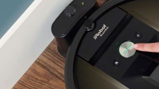 Roomba 980 up close