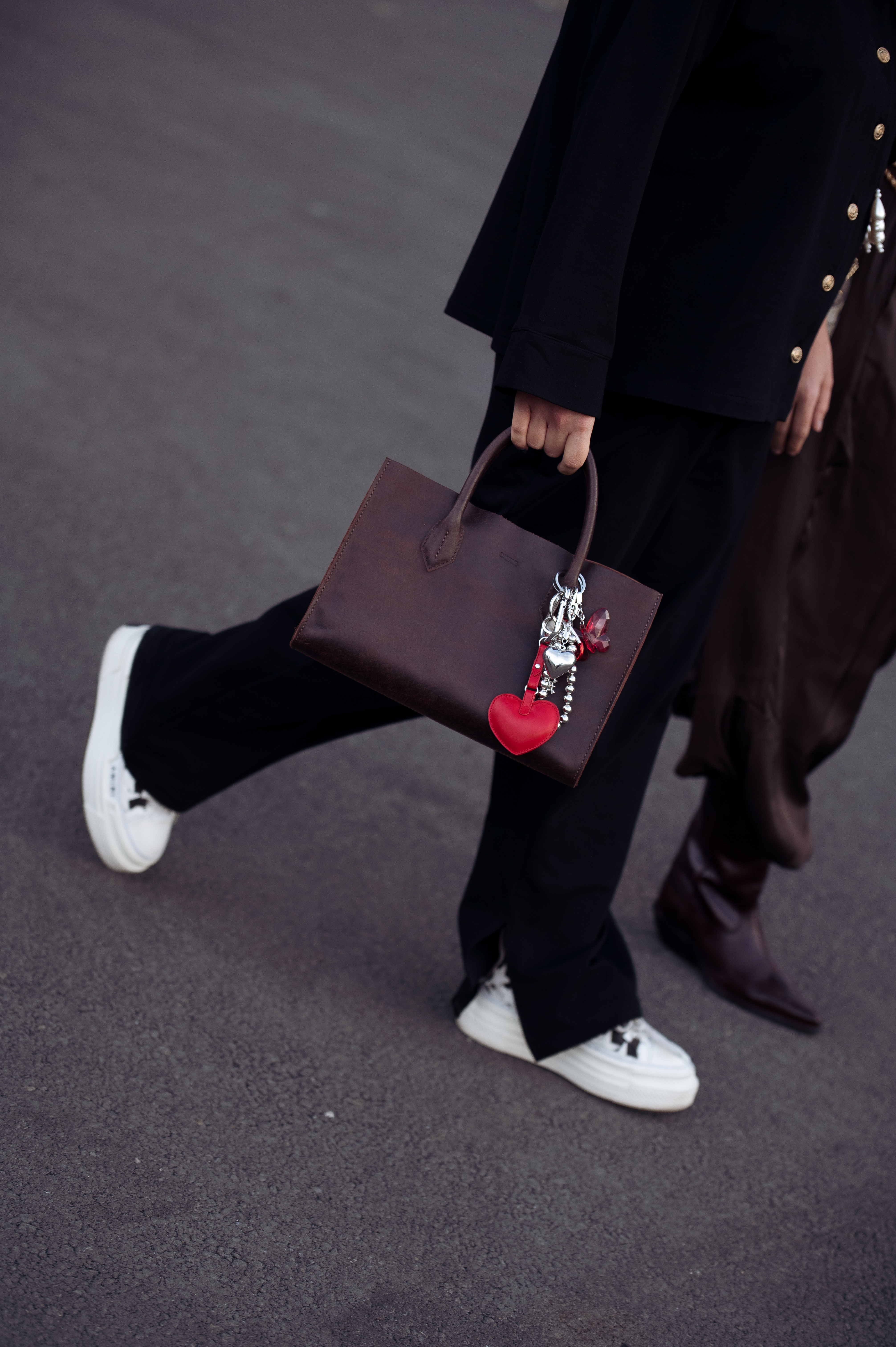 Photos of women wearing flatform platform sneakers.