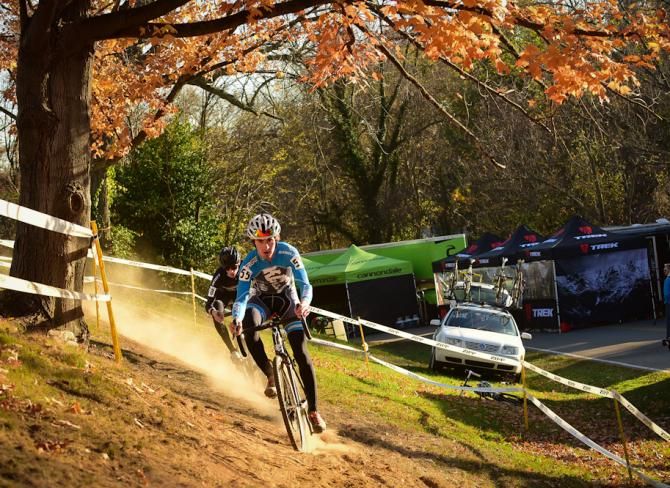 Zach MacDonald (KCCX) leading the race with Ben Berden in pursuit.