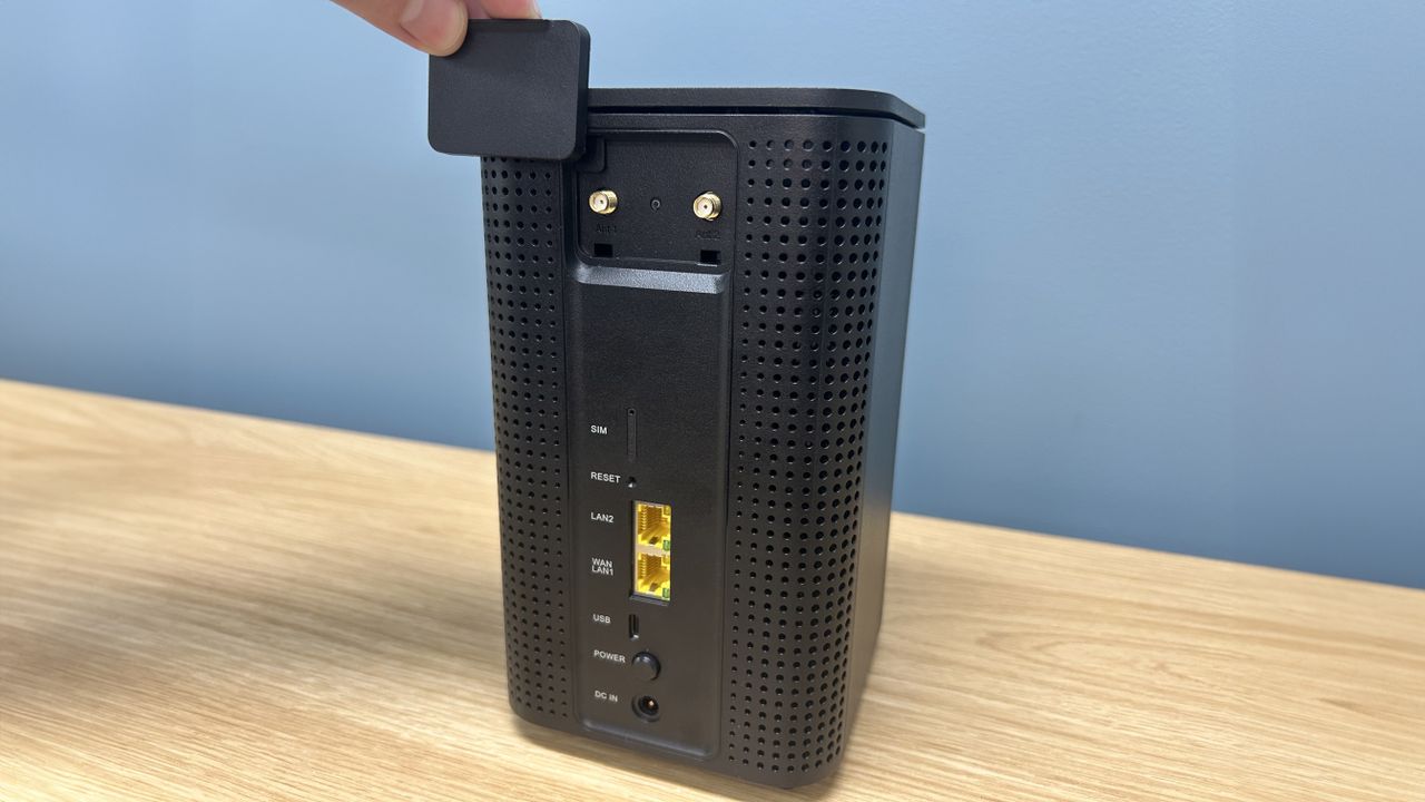 Optus 5G broadband modem