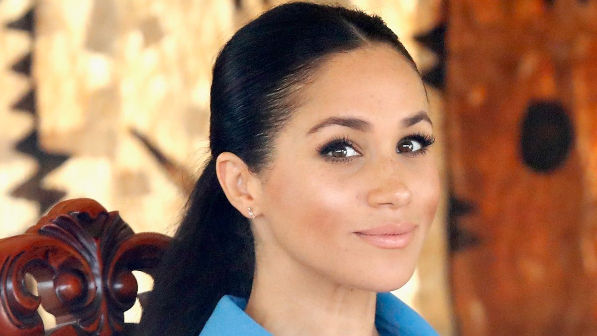 The beauty item Meghan Markle uses for flawless foundation has a massive discount!