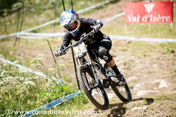 Rachel Atherton (GT Factory Racing) on her way to winning in Val d'Isere