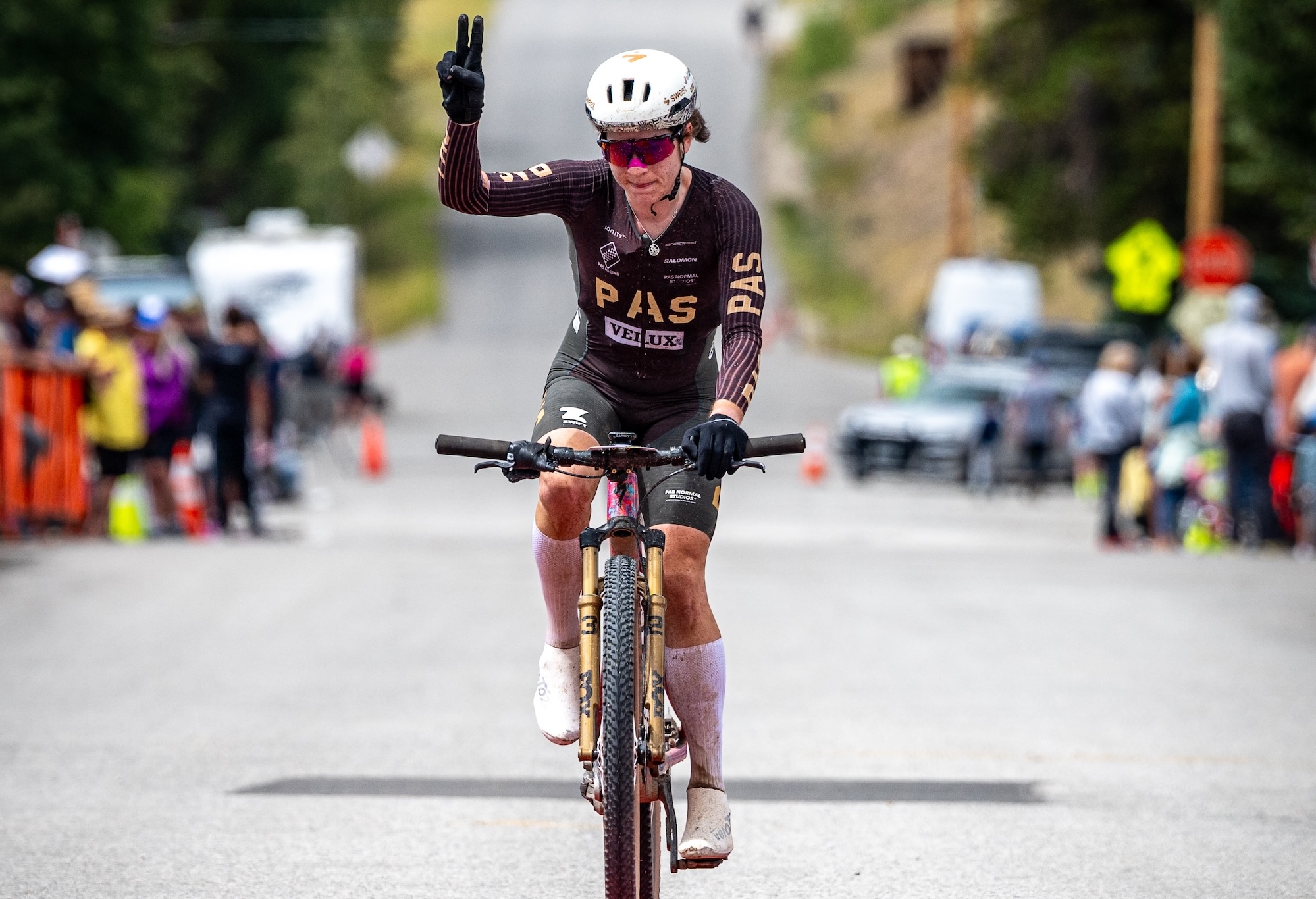 Cecily Decker finishes in solo second place in Leadville