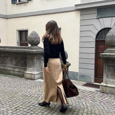 Silvia Dusci wearing fall clothes.