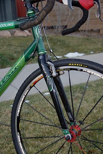 Most team bikes are fitted with painted-to-match Alpha Q forks.