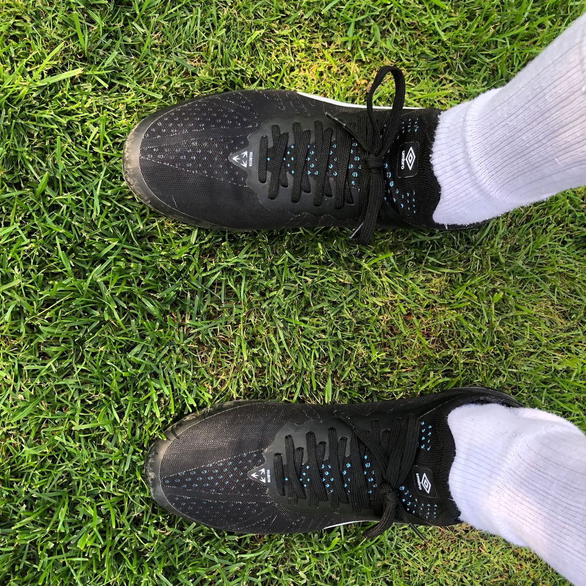 Umbro Velocita 6 soccer cleats review An attractive cleat which just falls short of its "elite