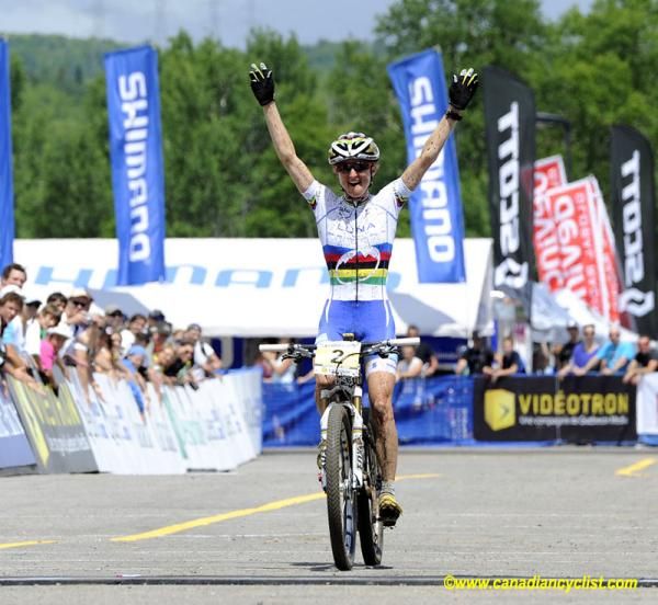 Catharine Pendrel (Luna) races to victory in Mont-Sainte-Anne