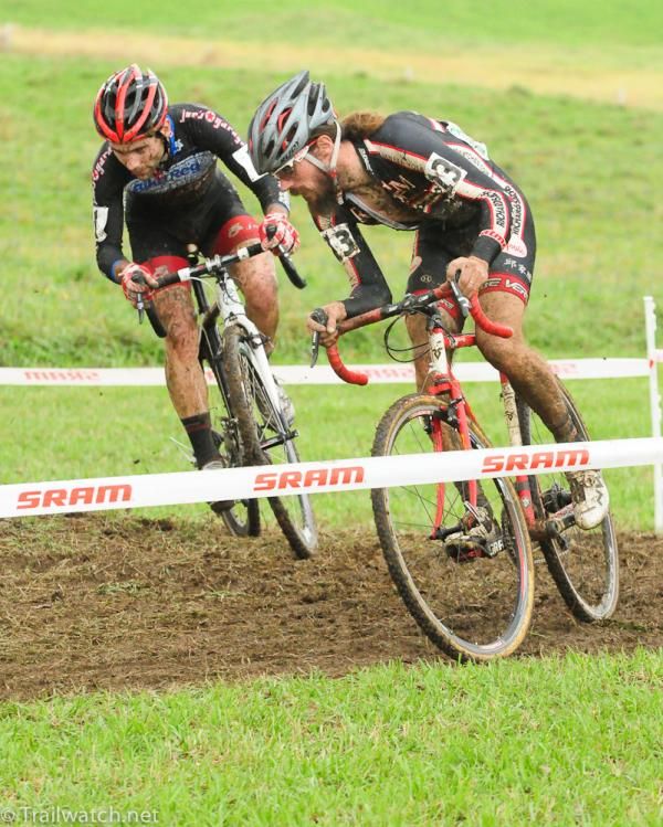 Dan Timmerman (RGM Watches) and Justin Lindine (Bikereg.com) battling for the win.