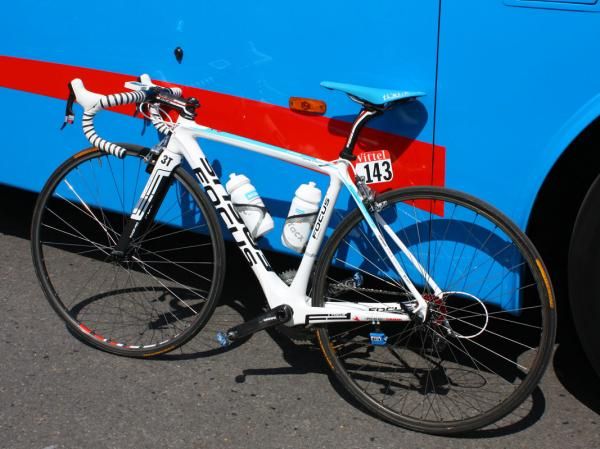 Milram riders set off on Stage 3 on their standard Focus Izalco bikes fitted with box-section alloy rims and 25mm-wide Continental tires.