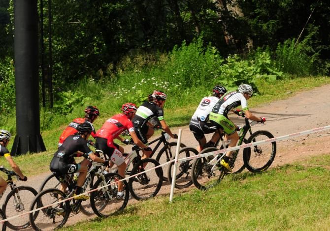 Raphael Gagne (Rocky Mountain) leading the peloton up the mountain in Windham