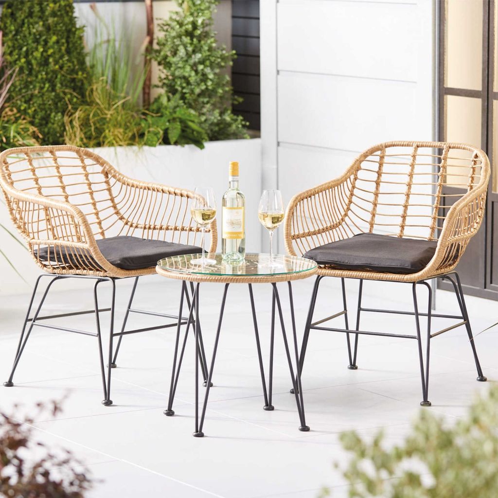 Spotted an Aldi hanging rope chair dupe that's in stock AND on sale