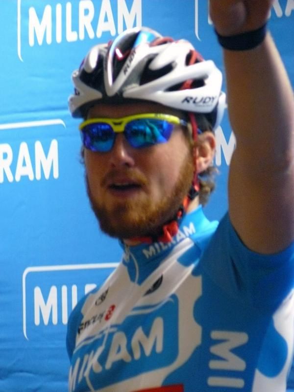 Is that Grizzly Adams? No, it's Dominik Roels!