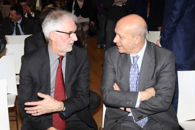 Spanish sports minister Jos&eacute; Ignacio Wert and UCI president Brian Cookson