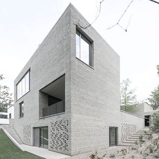 Bayer Strobel House with grey walls