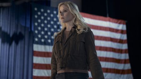 Starlight standing in front of a US flag in The Boys season 5 episode 6