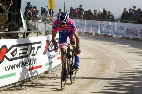 Michele Scarponi (Lampre-ISD) sprints to the finish