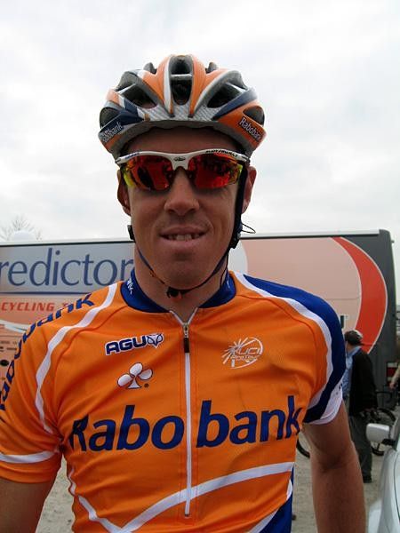 Mathew Hayman (Rabobank) before Gent-Wevelgem; unfortunately, he crashed and broke his elbow on the descent of the Kemmelberg.