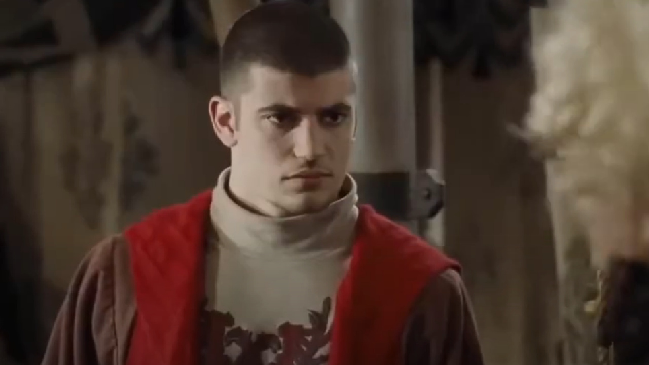 Viktor Krum staring down Rita Skeeter in Harry Potter and the Goblet of Fire.