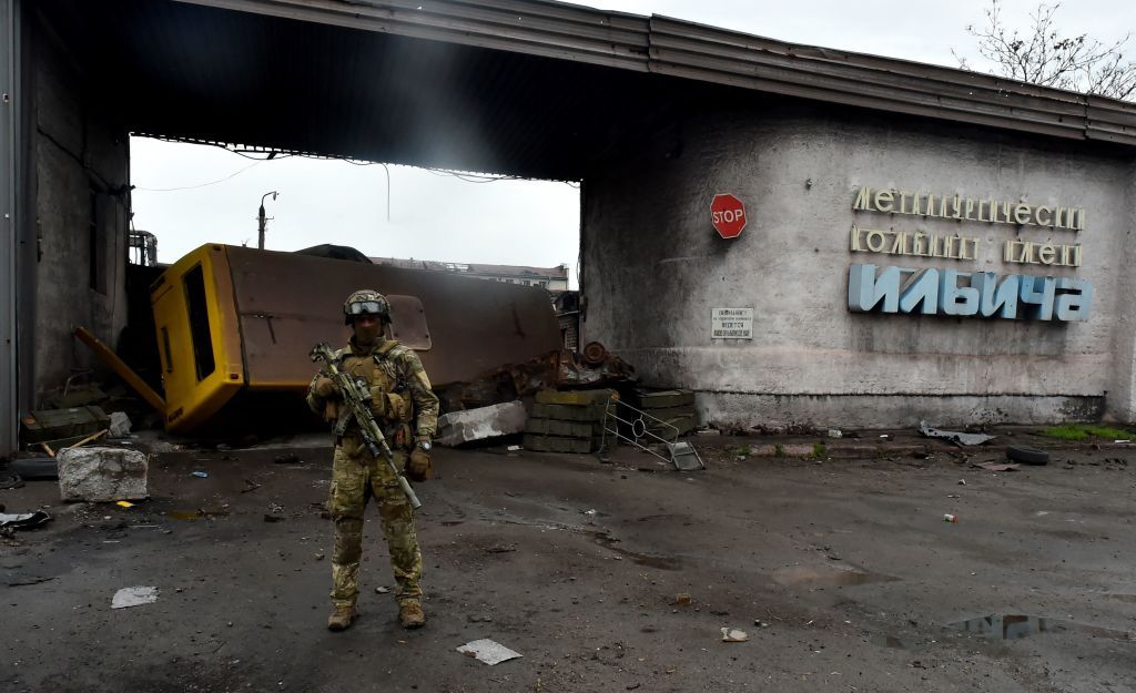 Russian soldier in Mariupol.