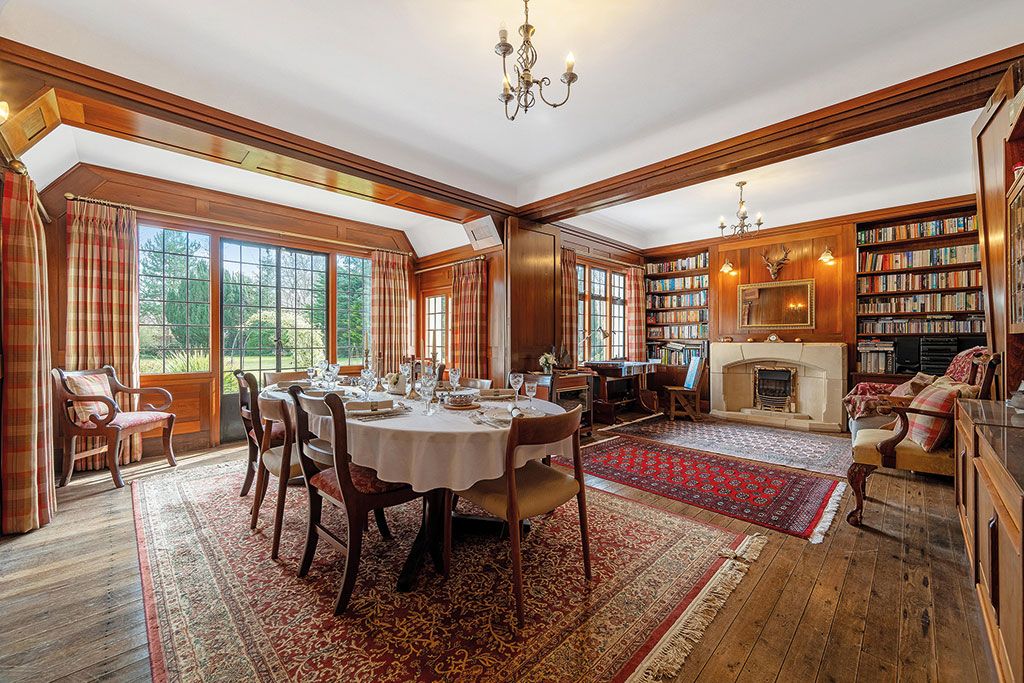 Arts &amp; Crafts properties for sale: Shepherds Hey, Rugby, Warwickshire