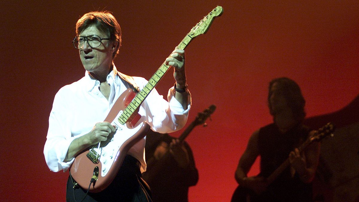 Hank Marvin on what he loves about the Fender Stratocaster | Guitar World