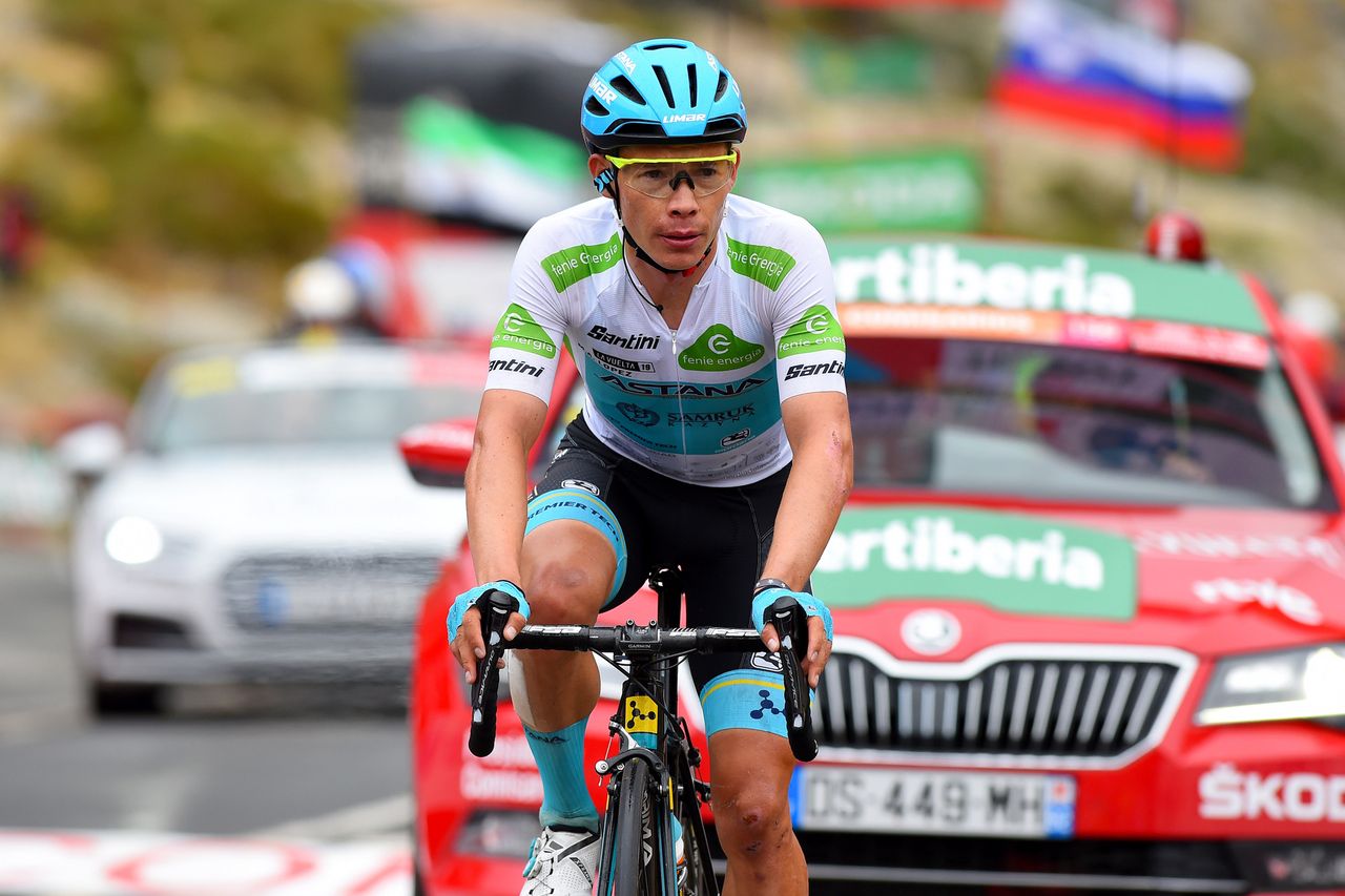 Miguel Angel Lopez lost the white jersey