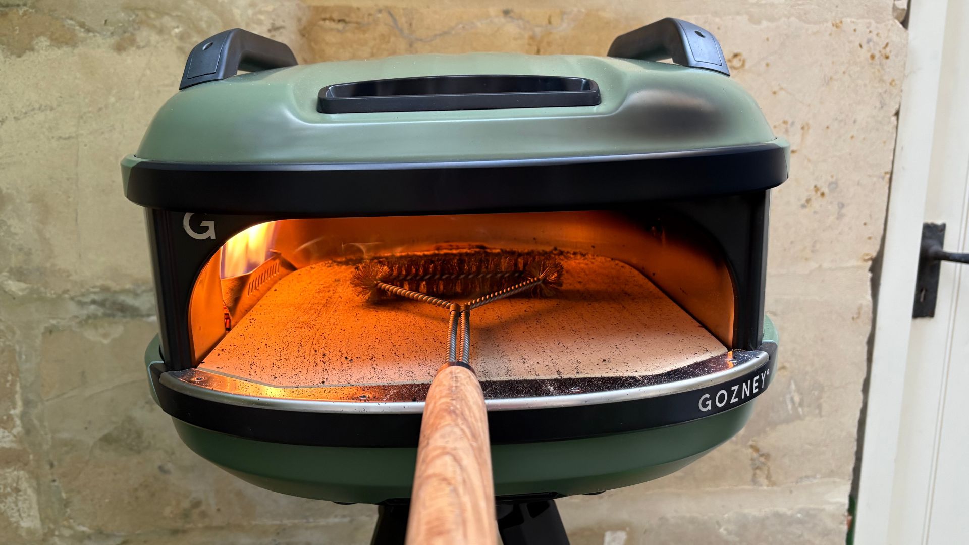 Testing the Gozney Tread Pizza Oven