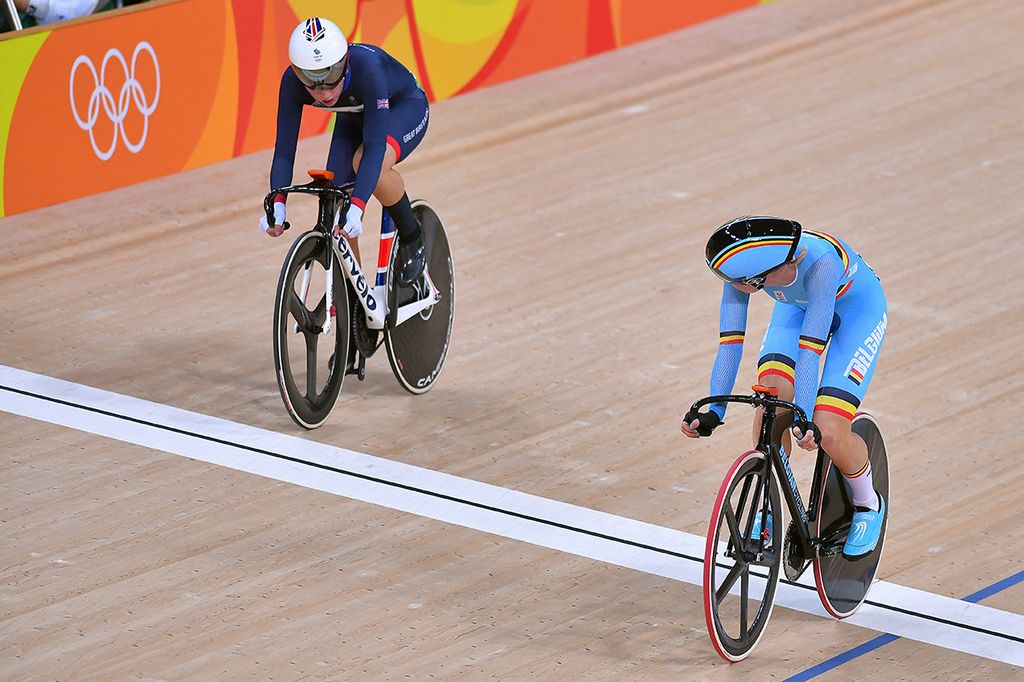 Laura Trott (Great Britain) and Jolien D'hoore (Belgium) eye each other off