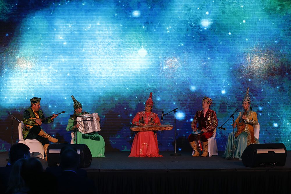 Traditional entertainment at the Astana presentation