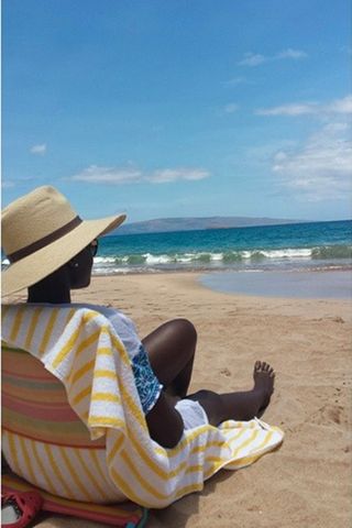 Lupita Nyong'o Chills Out On A Hawaiin Beach