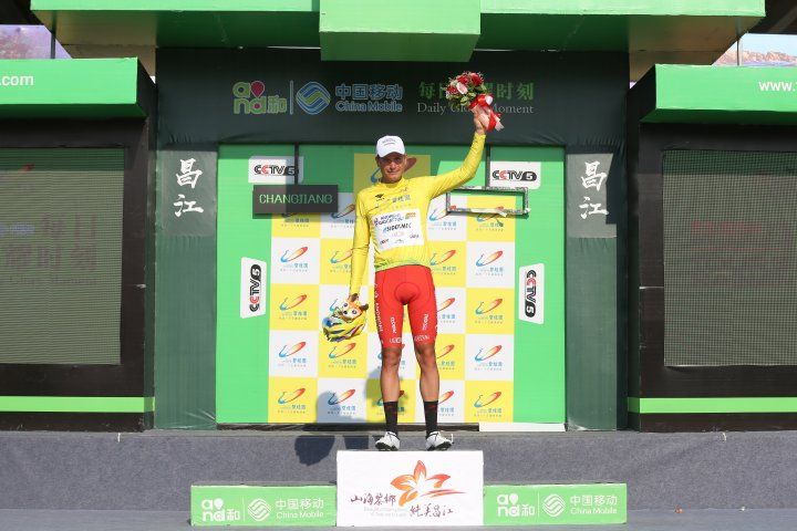 Fausto Masnada in the yellow jersey at the Tour of Hainan.