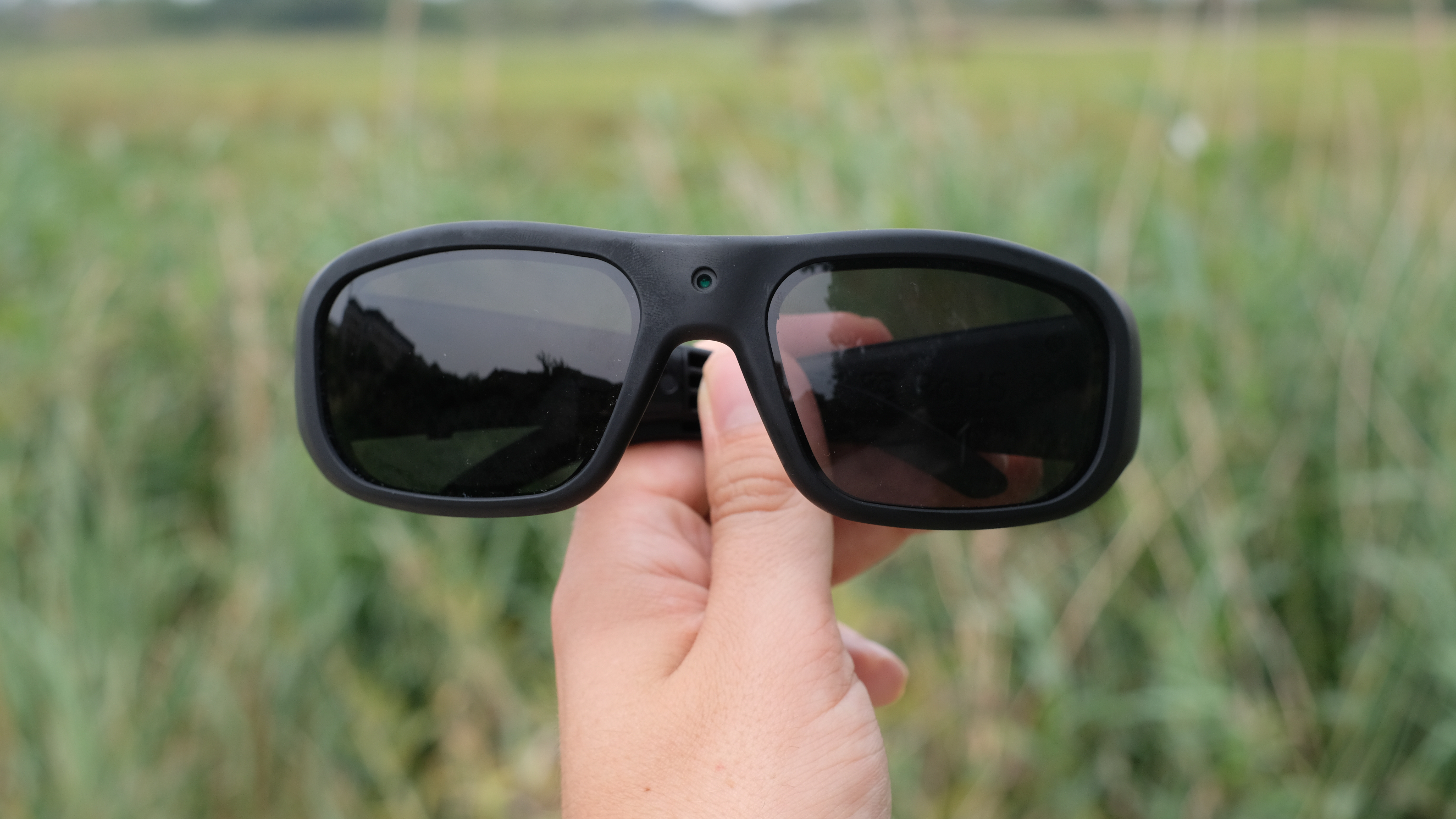 Photograph of iVue The Glide camera sunglasses