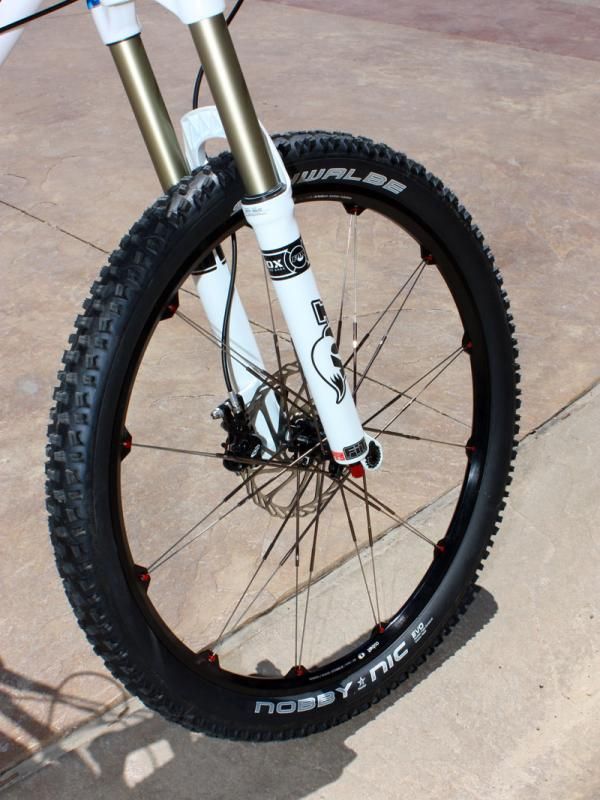 Cannondale specs surprisingly XC-flavored build kits for the Jekyll line.