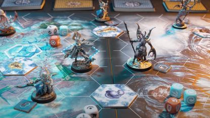 Models stand facing one another on the Warhammer Underworlds: Deathgorge board