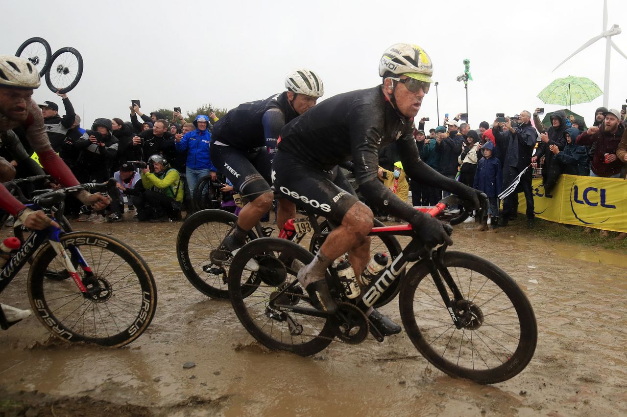 Paris Roubaix 2021 118th Edition Denain Roubaix 2577 km 03102021 Simon Clarke AUS Team Qhubeka Assos photo Luca BettiniBettiniPhoto2021