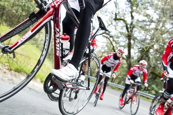 Full leg warmers were the order of the day for Jamis-Sutter Home in Napa Valley