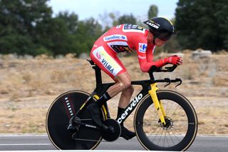 Sepp Kuss defend his race lead in the Valladolid time trial
