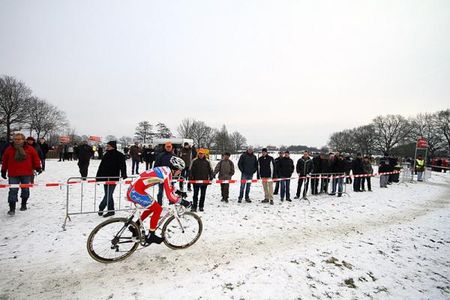 The Internationale Cyclo-cross Heerlen was contested in wintry conditions.