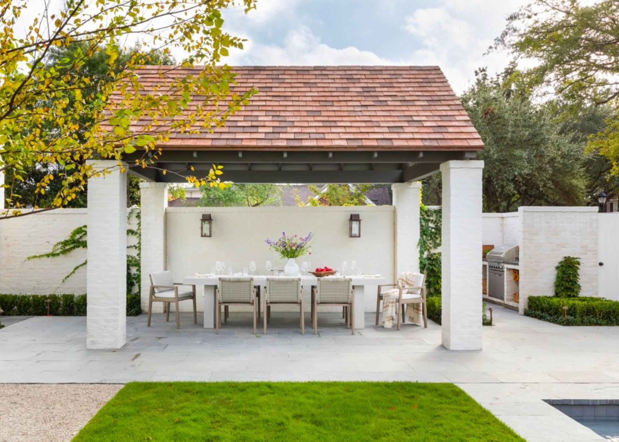outdoor kitchen and undercover dining area