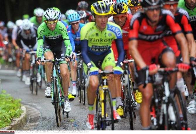 Bauke Mollema (Belkin) moving up the right-hand side the bunch