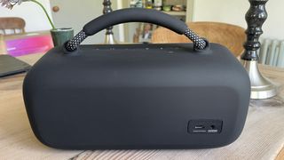 Bose SoundLink Max show connectivity on rear panel