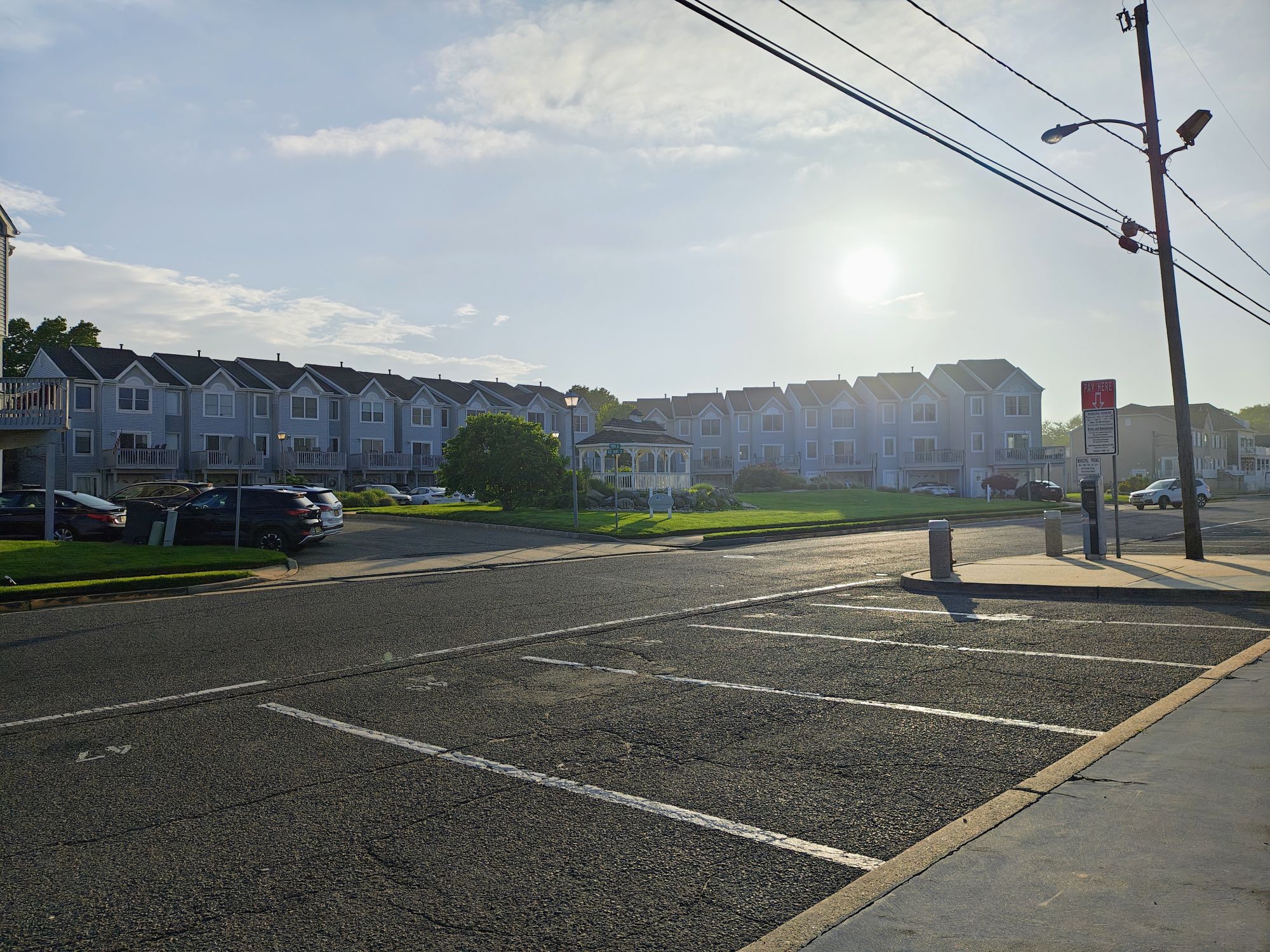 Motorola Razr Plus 2024 dynamic range sample.
