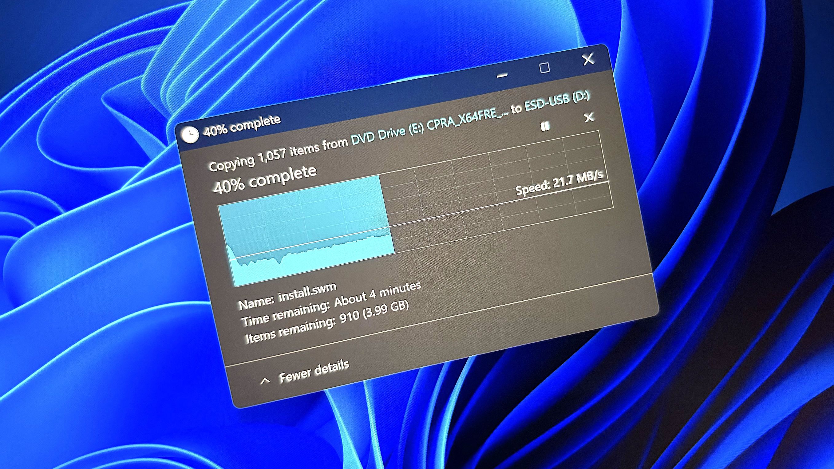 Dark mode in the copy dialog on Windows 11