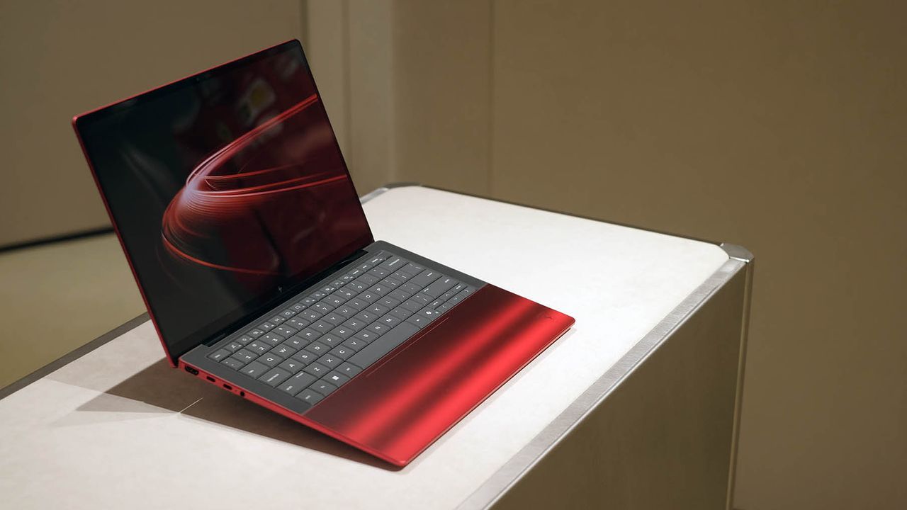 HP Limited Edition Scuderia Ferrari PC